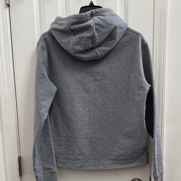 Patagonia Gray Hoodie with Bear Graphic - Picture 7 of 8